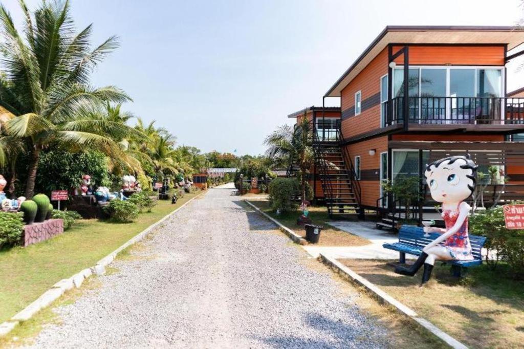 Oyo 755 Rattana Resort Ko Lanta Exterior foto